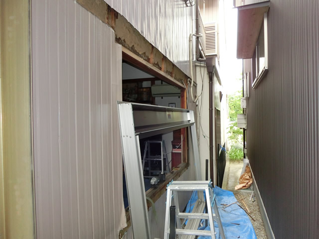 雨戸の開閉が重い　電動シャッター工事　窓のリフォーム工事　名古屋市南区